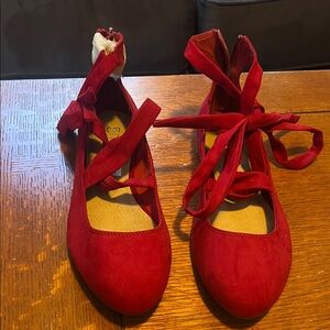 Elegant Red Women's Ballet Flats
